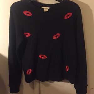 Simple black long sleeve shirt